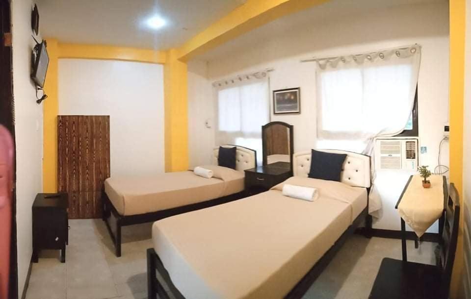 Amax Inn Cebu Мандауэ Экстерьер фото