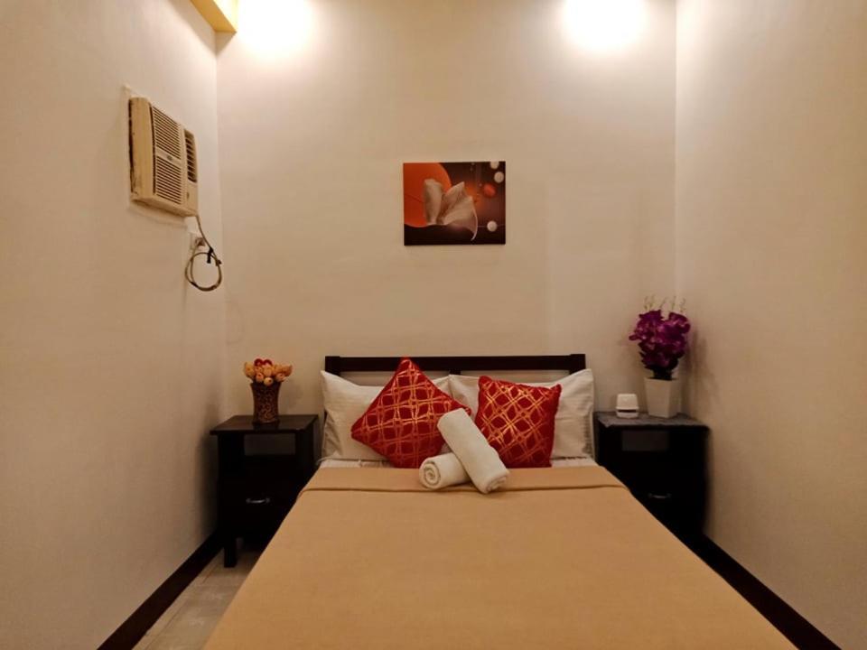 Amax Inn Cebu Мандауэ Экстерьер фото