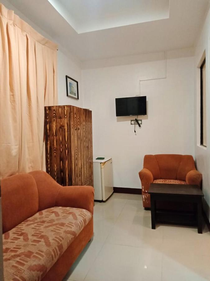 Amax Inn Cebu Мандауэ Экстерьер фото