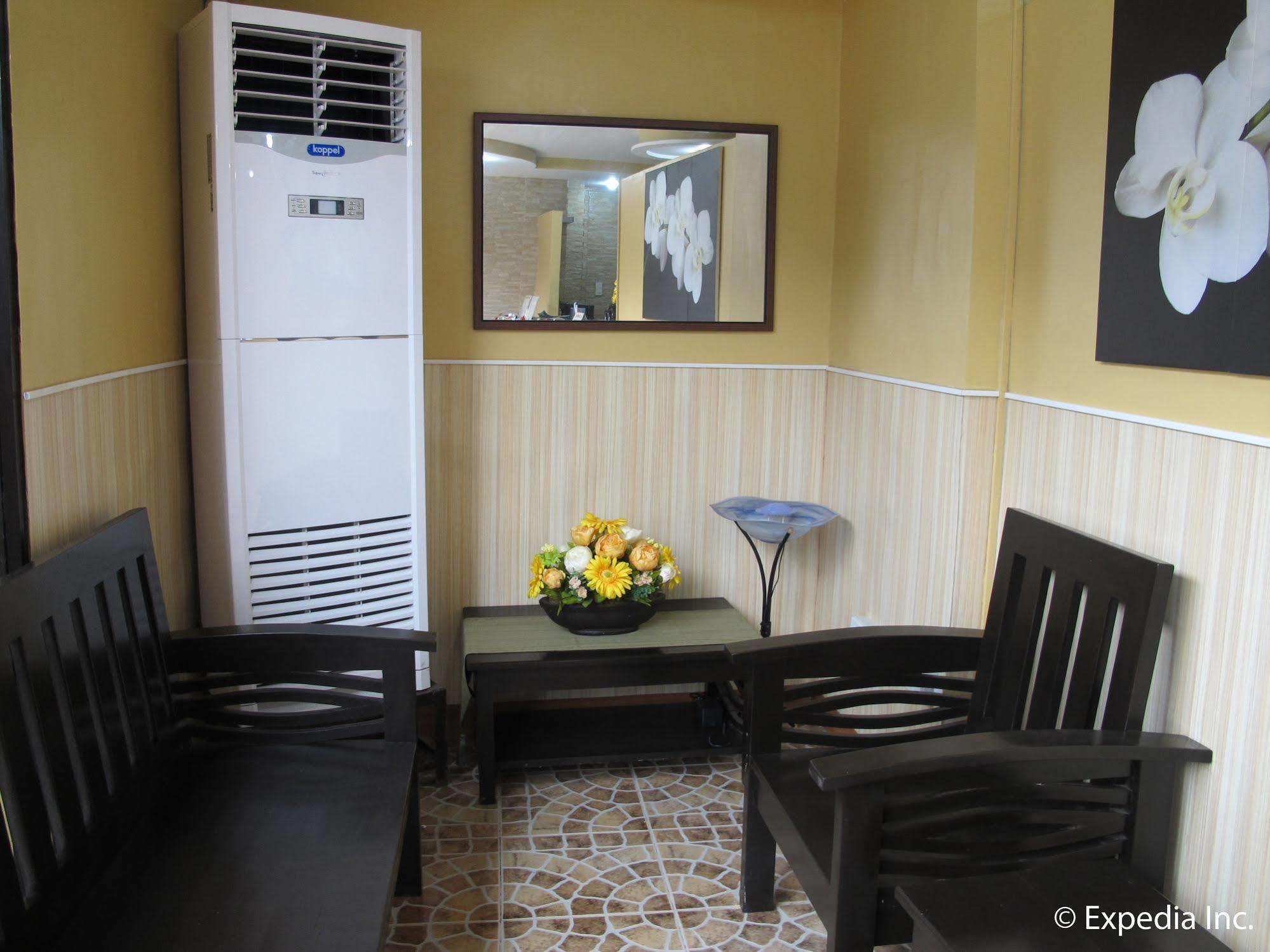 Amax Inn Cebu Мандауэ Экстерьер фото