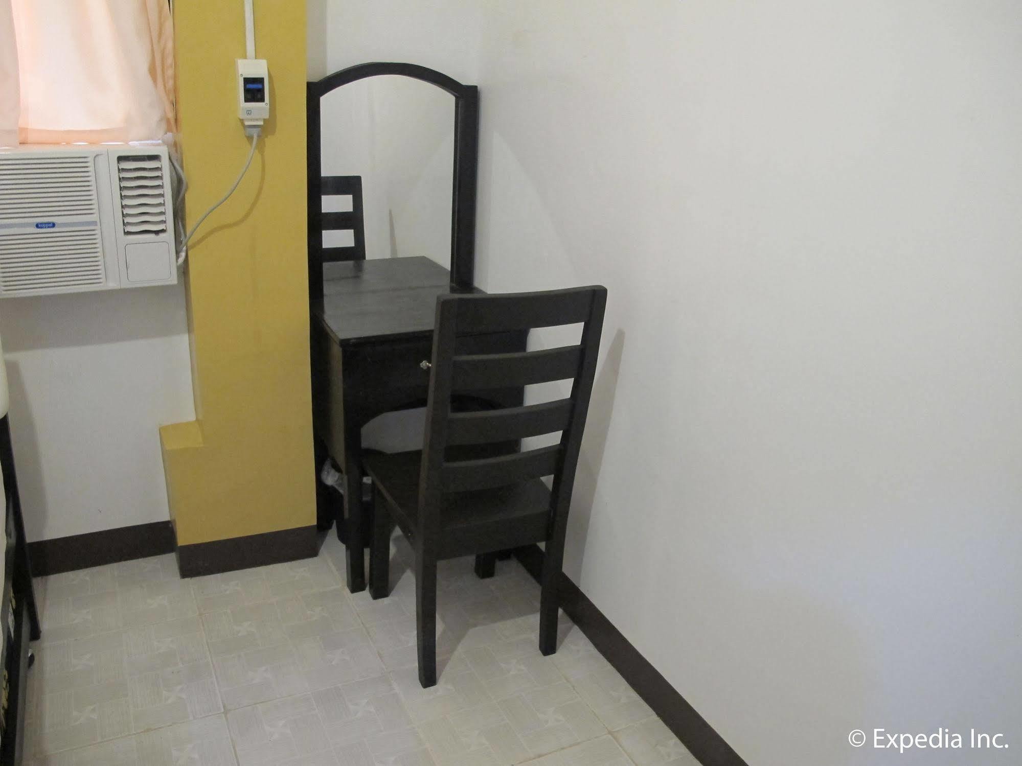 Amax Inn Cebu Мандауэ Экстерьер фото