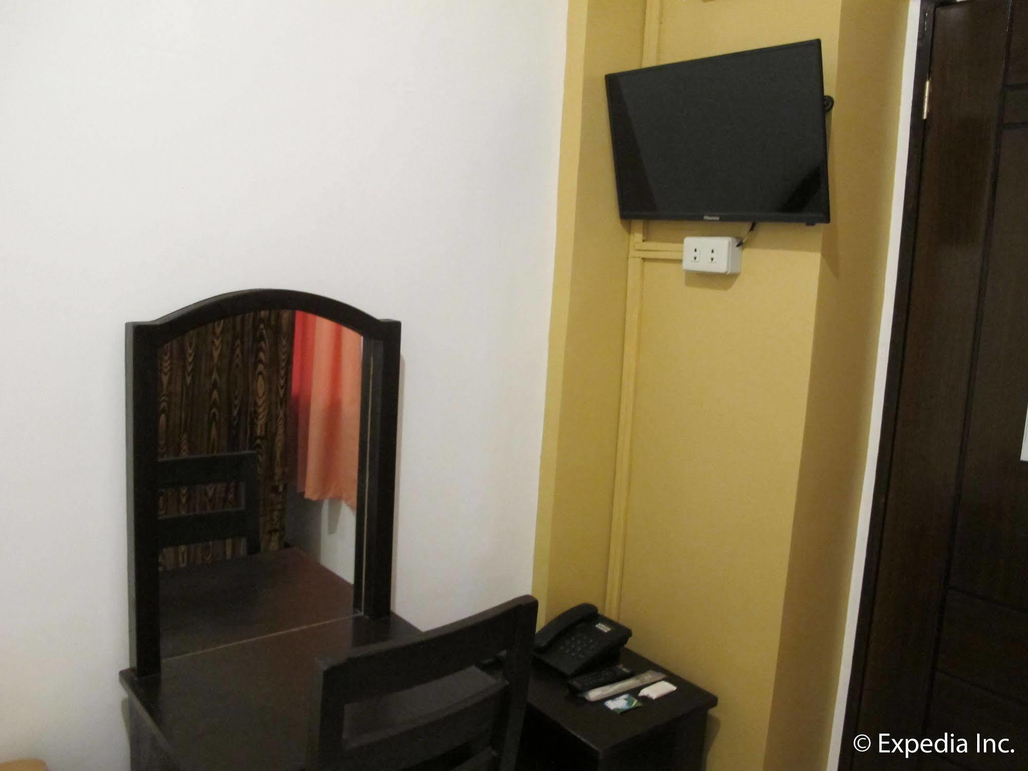 Amax Inn Cebu Мандауэ Экстерьер фото