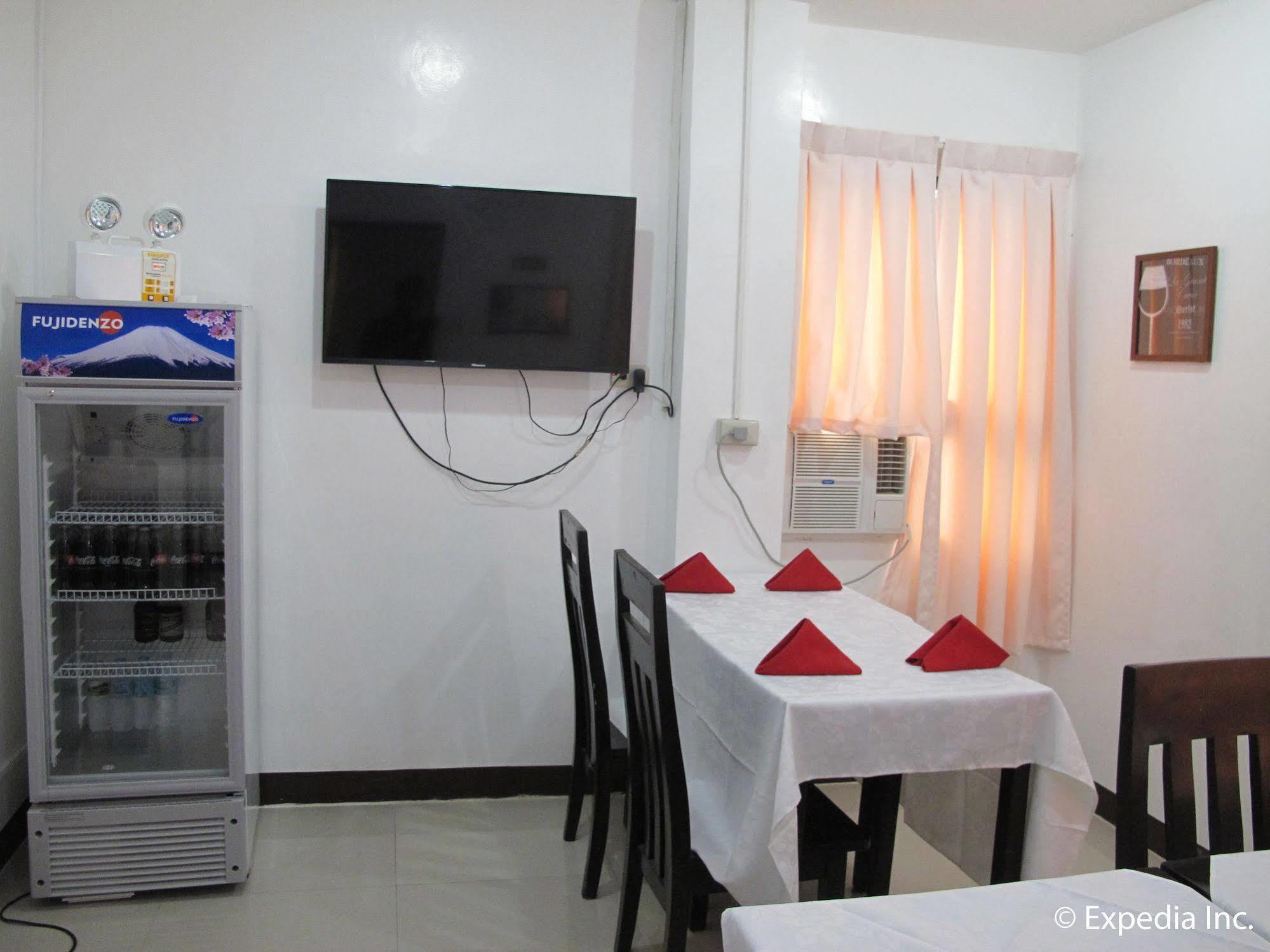 Amax Inn Cebu Мандауэ Экстерьер фото
