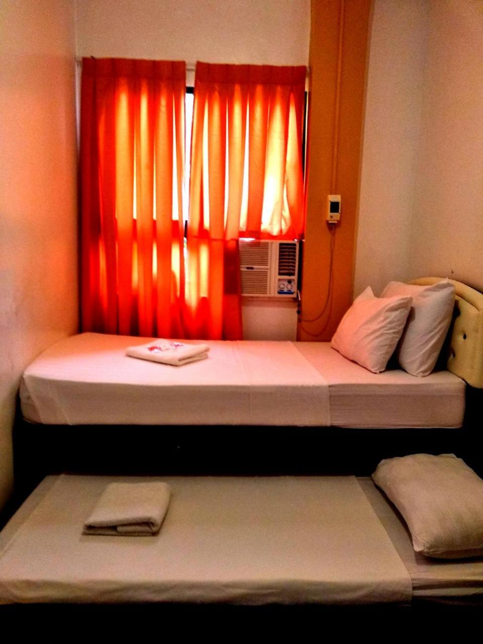 Amax Inn Cebu Мандауэ Экстерьер фото