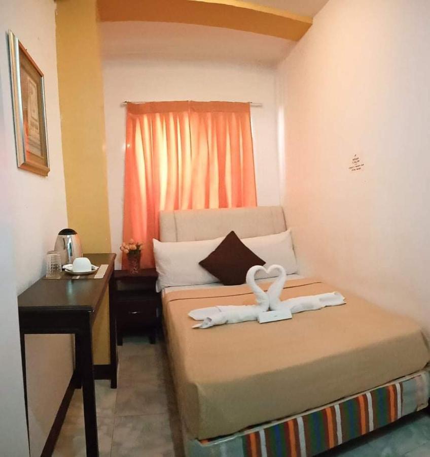 Amax Inn Cebu Мандауэ Экстерьер фото