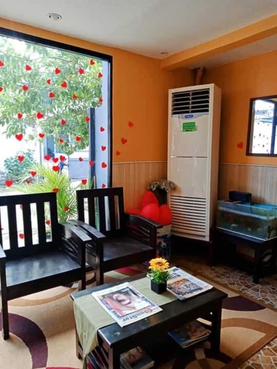 Amax Inn Cebu Мандауэ Экстерьер фото