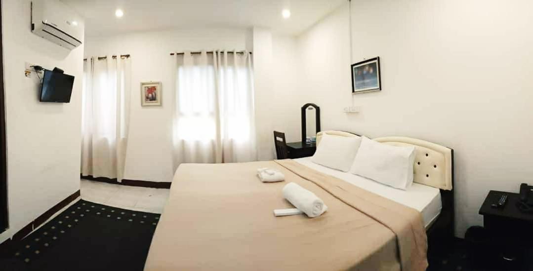 Amax Inn Cebu Мандауэ Экстерьер фото